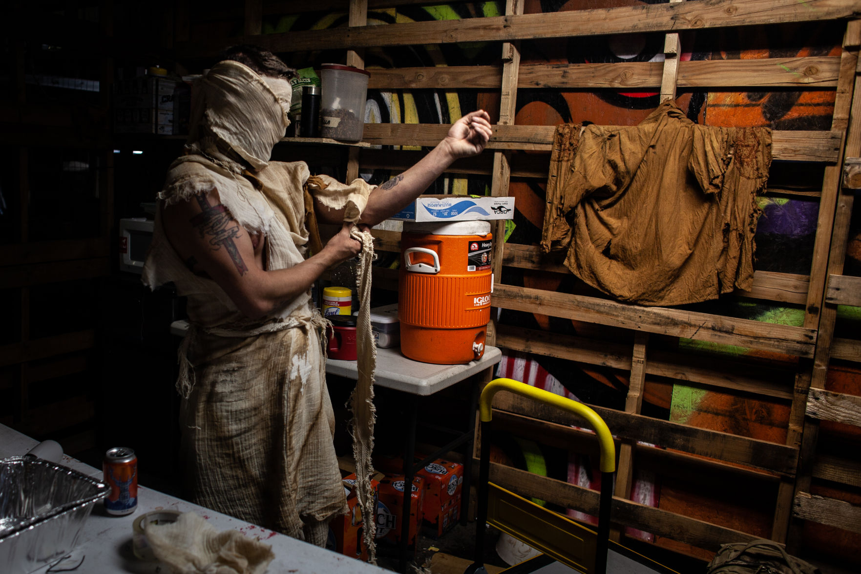 HauntedHouseCover-11.JPG